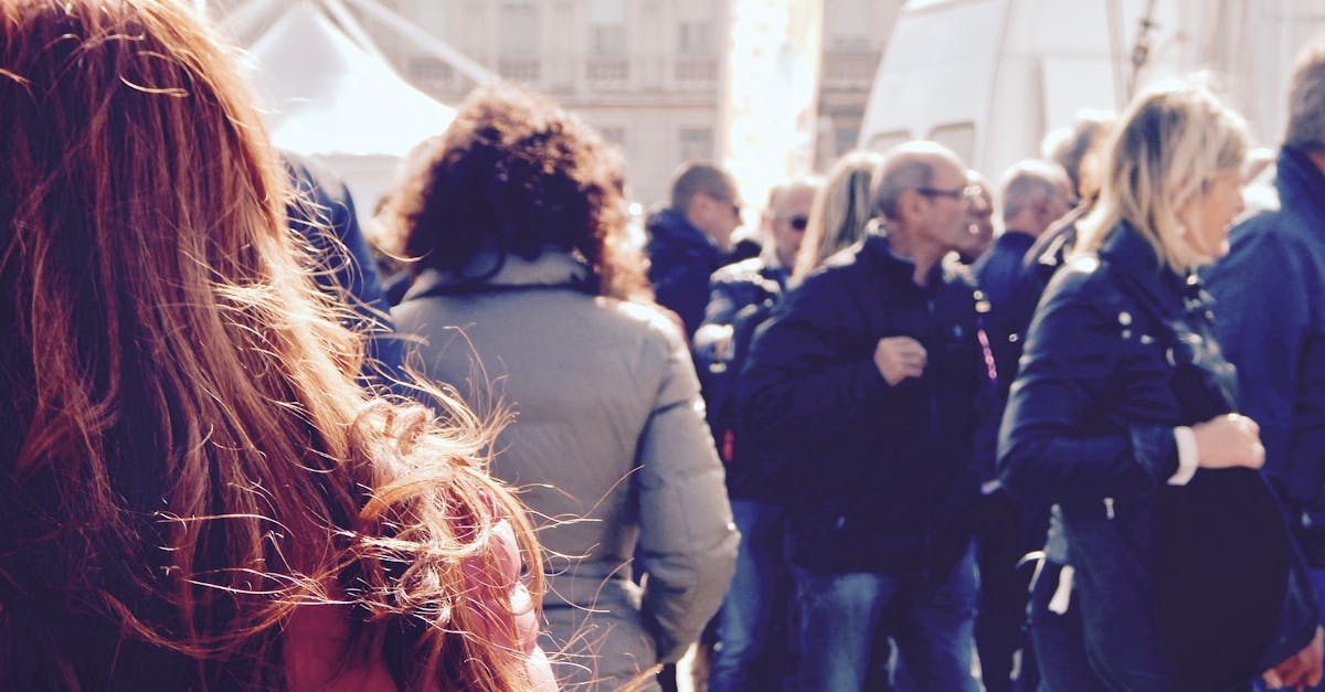 découvrez des statistiques et des tendances pertinentes sur la dynamique de la population mondiale, notamment les taux de croissance, l'urbanisation et les changements démographiques qui façonnent notre monde d'aujourd'hui.